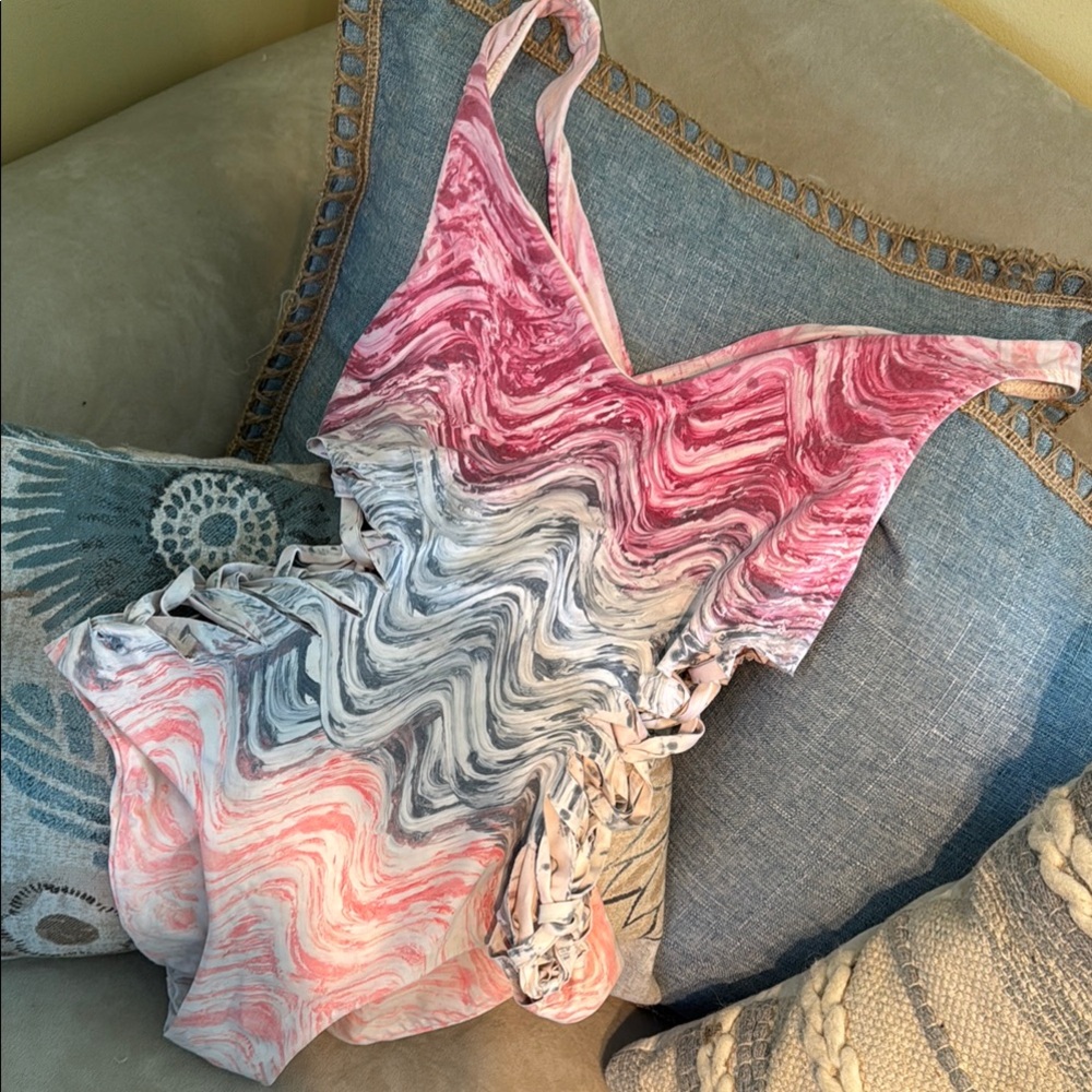 BECCA Pink and Gray Swirl One Piece Swimsuit
